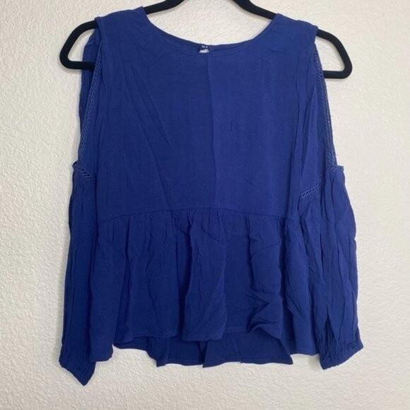 O'Neill NWT Navy Blue Cold Shoulder Peplum Blouse XS - Picture 6 of 6